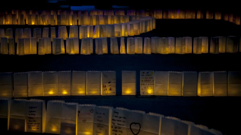 Candle bags dedicated to people touched by cancer